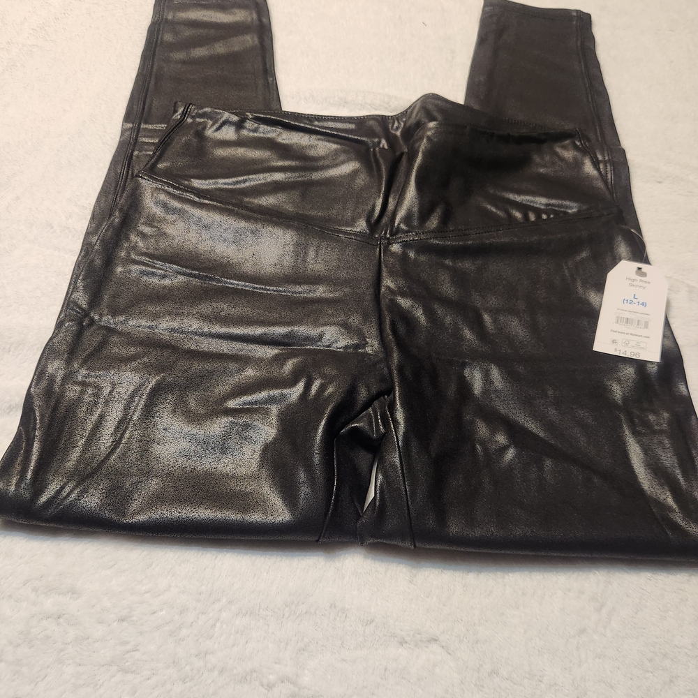 Time and Tru Shimmering Metallic Pants